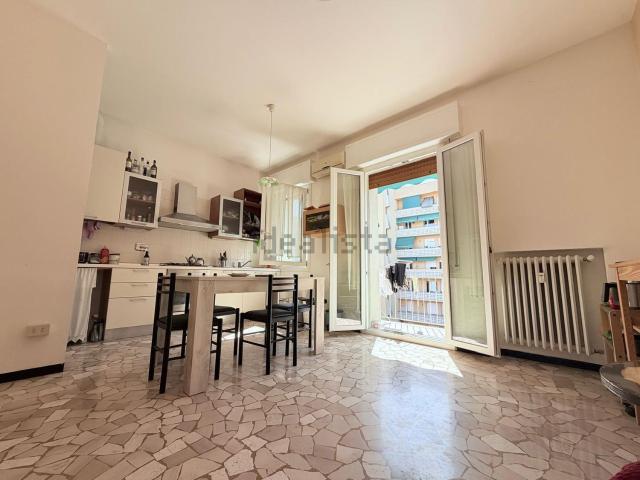 Appartamento in affitto di 100 m² in Via Daniele Manin, 17