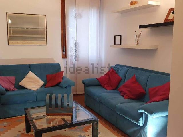 Appartamento in affitto di 100 m² in Via Decembrio Piercandido, 10