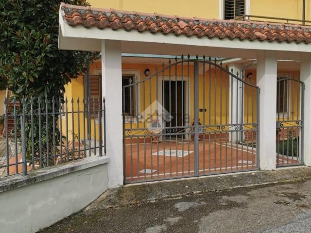 Appartamento in affitto di 100 m² in Via del Casolare, 30