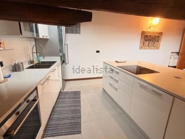 Appartamento in affitto di 100 m² in Via del Santo
