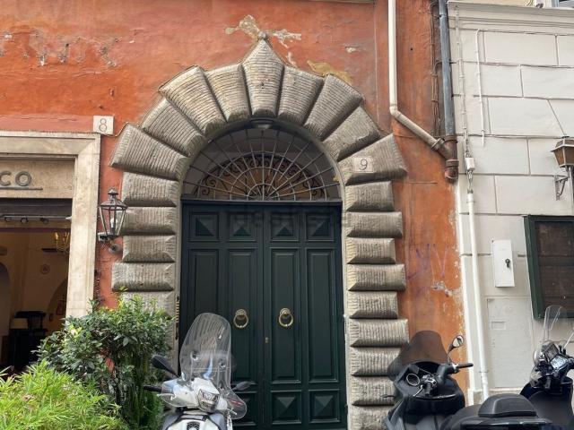 Appartamento in affitto di 100 m² in Via di S. Ignazio, 9