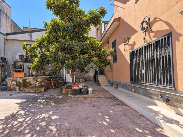Appartamento in affitto di 100 m² in Via Etnea, 254
