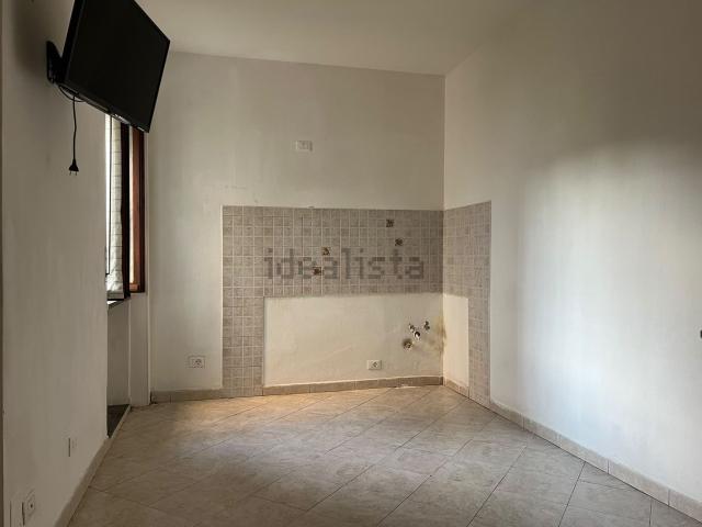 Appartamento in affitto di 100 m² in Via Eugenio Vedani, 9