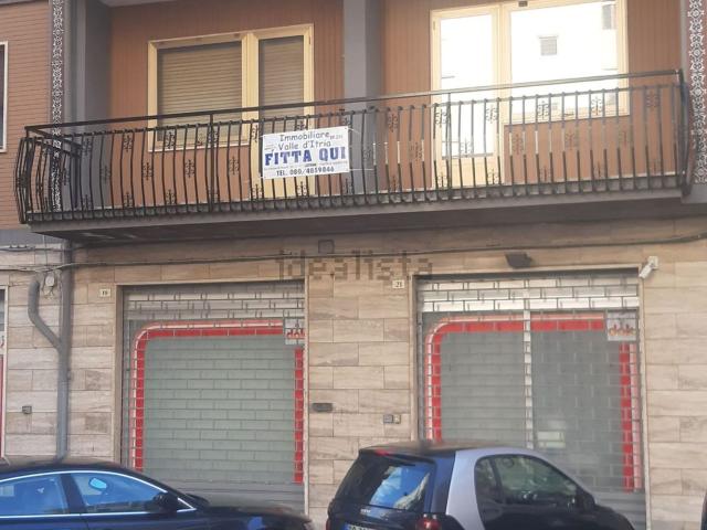 Appartamento in affitto di 100 m² in Via Francesco Petrarca