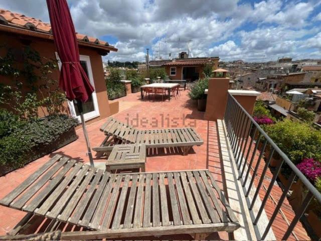 Appartamento in affitto di 100 m² in Via Frattina