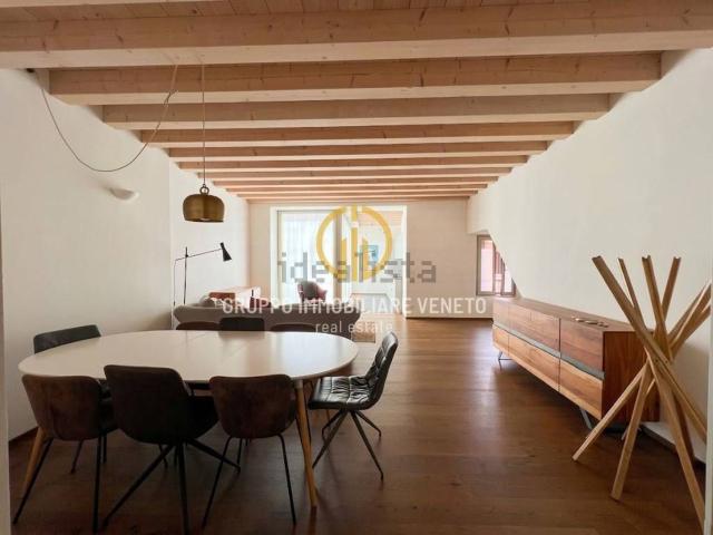 Appartamento in affitto di 100 m² in Via Jacopo Riccati, 56