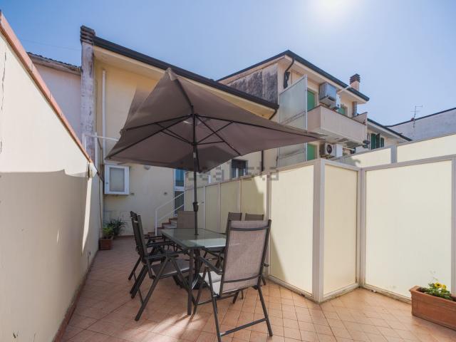 Appartamento in affitto di 100 m² in Via Leonardo Da Vinci, 78