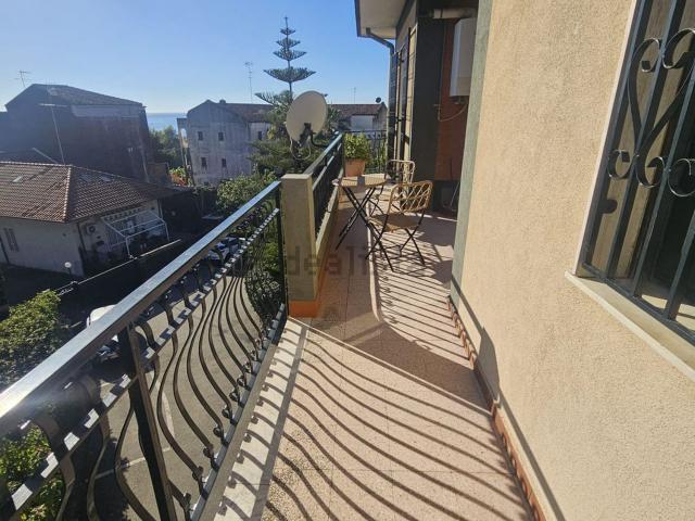 Appartamento in affitto di 100 m² in Via Livorno