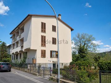 Appartamento in affitto di 100 m² in Via Libero Andreotti