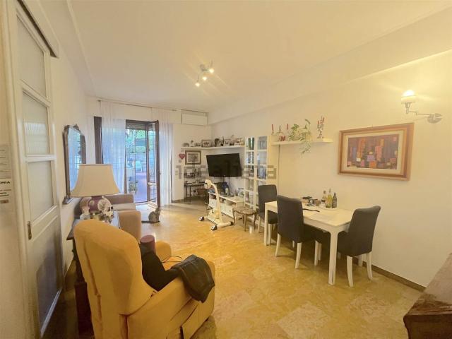 Appartamento in affitto di 100 m² in Via Luca Giordano