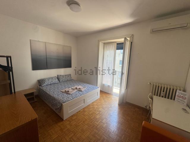 Appartamento in affitto di 100 m² in Via Luigi Albertini, 4