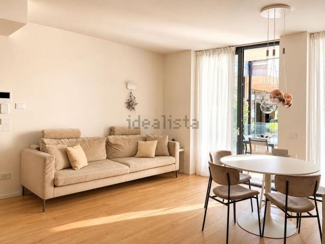 Appartamento in affitto di 100 m² in Via Mauro Macchi