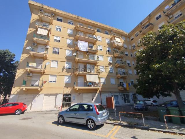 Appartamento in affitto di 100 m² in Via Malta, 115