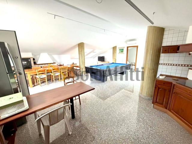 Appartamento in affitto di 100 m² in Via Martin De Segura, 7