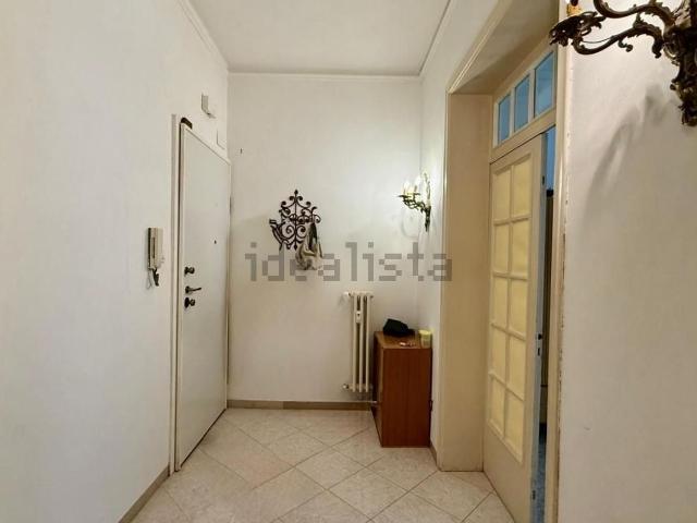 Appartamento in affitto di 100 m² in Via Martiri di Scalvaia, 44