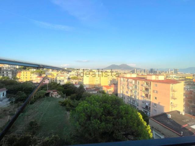Appartamento in affitto di 100 m² in Via Michele Guadagno