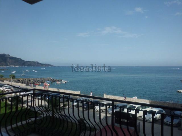 Appartamento in affitto di 100 m² in Via Naxos, 67