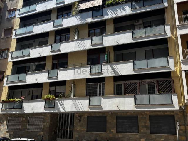 Appartamento in affitto di 100 m² in Via Niccolò l&apos Alunno