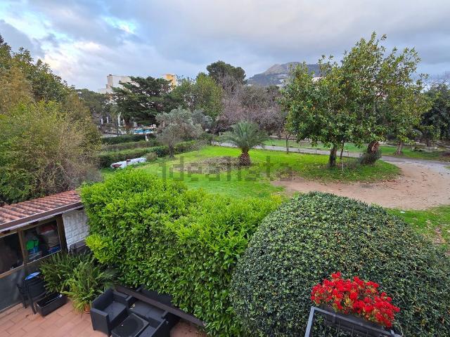 Appartamento in affitto di 100 m² in Via Saline