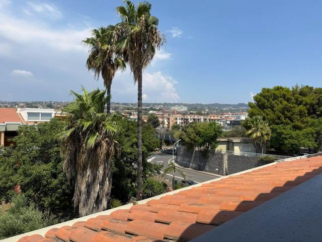 Appartamento in affitto di 100 m² in Via Salvatore Quasimodo