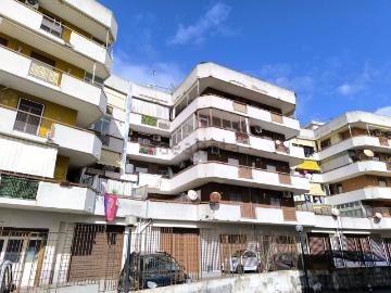 Appartamento in affitto di 100 m² in Via Sirviga, 10