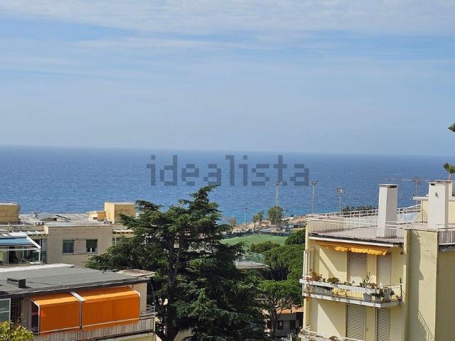 Appartamento in affitto di 100 m² in Via Padre Semeria, 210