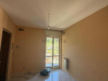 Appartamento in affitto di 100 m² in Via Paolo della Valle