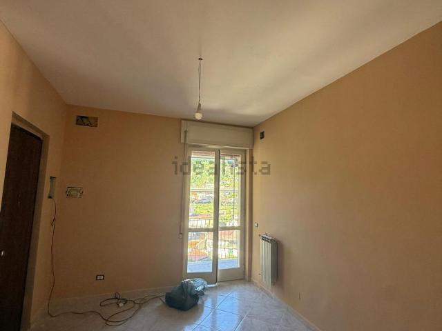 Appartamento in affitto di 100 m² in Via Paolo della Valle