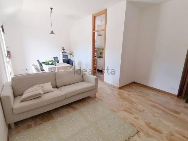 Appartamento in affitto di 100 m² in Via Papa Giovanni XXIII, 4