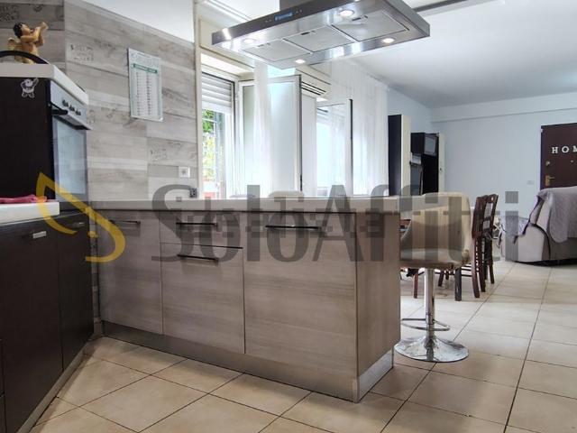 Appartamento in affitto di 100 m² in Via Pietro Maroncelli, 11