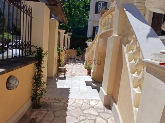 Appartamento in affitto di 100 m² in Via Pirro Ligorio