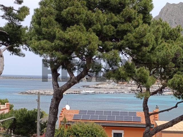 Appartamento in affitto di 100 m² in Via Plauto, 6