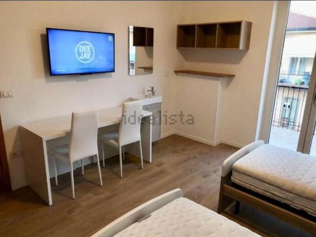 Appartamento in affitto di 100 m² in Via Roveggia