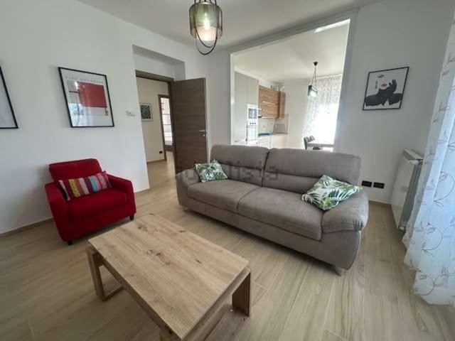 Appartamento in affitto di 100 m² in Via Roma, 195
