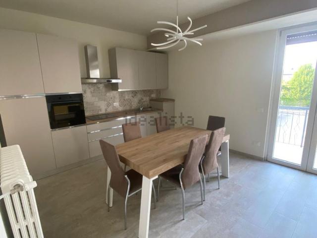 Appartamento in affitto di 100 m² in Via Rio Brasa