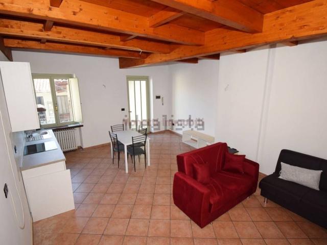 Appartamento in affitto di 100 m² in Via Trento, 63