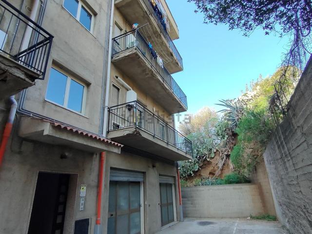 Appartamento in affitto di 100 m² in Via Vallone Petrara, 109