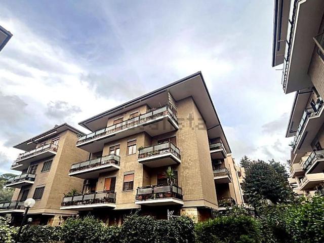 Appartamento in affitto di 100 m² in Via XXV Luglio, 11