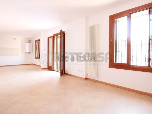 Appartamento in affitto di 100 m² in Via XXIV Maggio