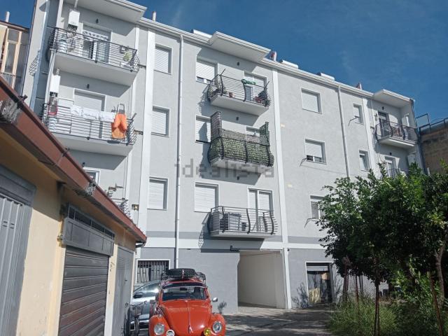 Appartamento in affitto di 100 m² in Viale Trieste, 102