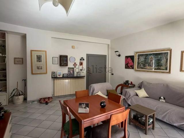 Appartamento in affitto di 100 m² in Viale Alessandro Manetti, 20