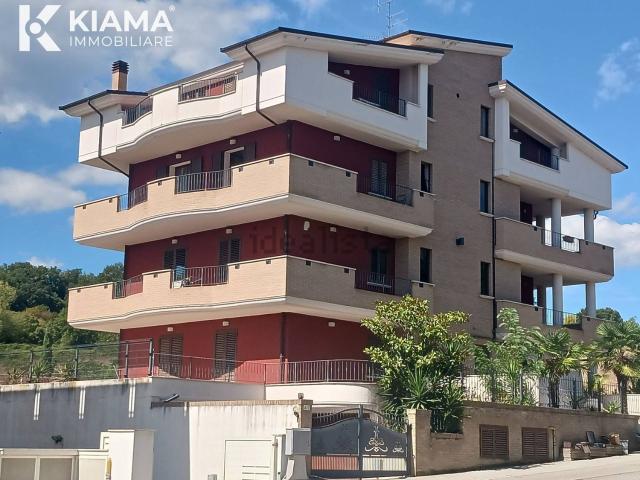 Appartamento in affitto di 100 m² in Viale della Resistenza, 73