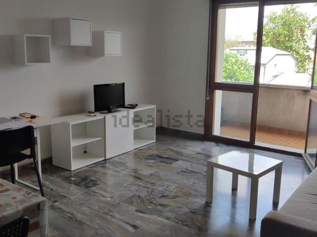 Appartamento in affitto di 100 m² in Viale Felice Cavallotti, 83