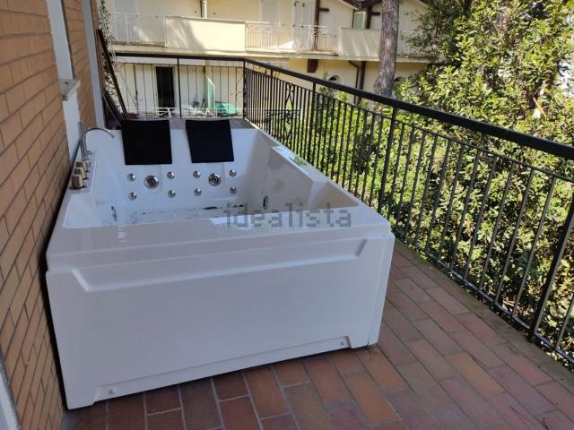 Appartamento in affitto di 100 m² in Viale Giuseppe Verdi, 47
