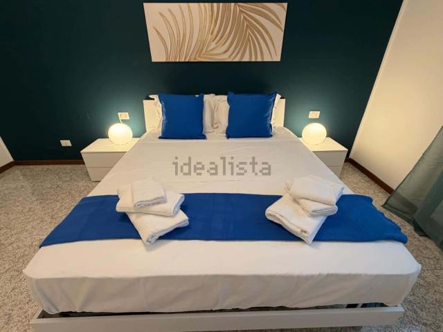 Appartamento in affitto di 100 m² in Viale Pietro Pietramellara, 15