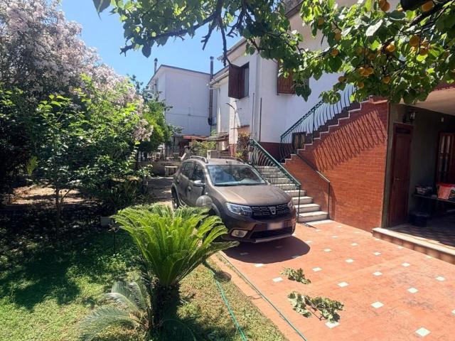 Appartamento in affitto di 100 m² in Viale Raffaello Sanzio, 43