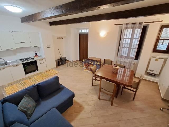 Appartamento in affitto di 100 m² in Vicolo San Rocchello
