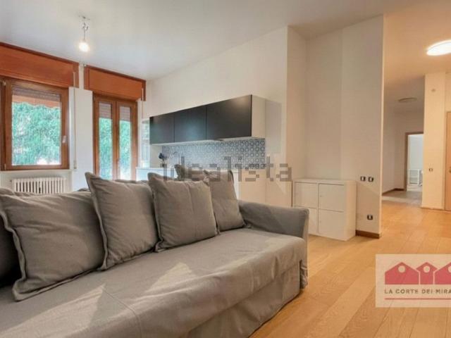 Appartamento in affitto di 100 m² in Borgo Berga, 24