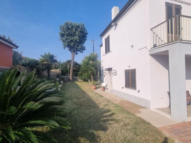 Appartamento in affitto di 100 m² in Contrada Mortolo