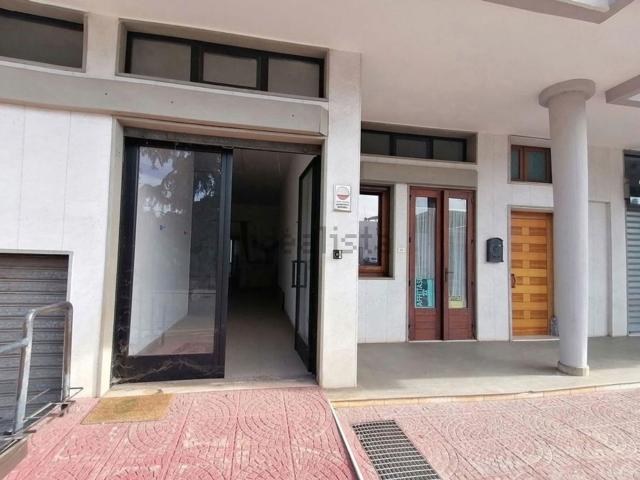 Appartamento in affitto di 100 m² in Corso Umberto I, 37